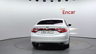 HYUNDAI GRANDEUR HG 2017