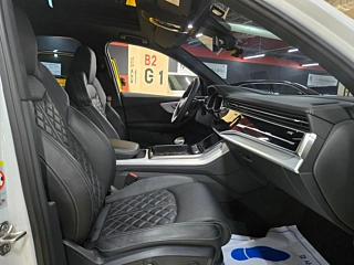 AUDI Q7 4M 2023