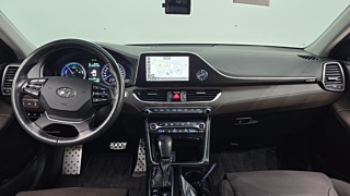 HYUNDAI GRANDEUR IG HYBRID 2018