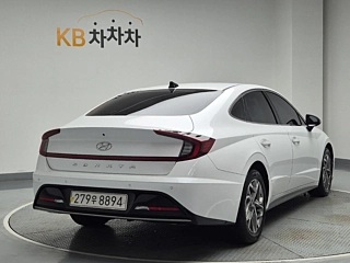 HYUNDAI SONATA DN8 2022