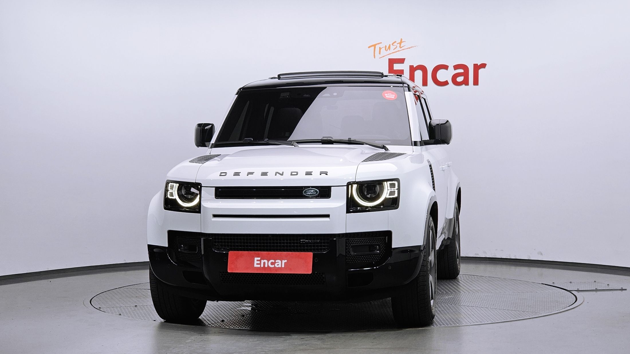 LAND ROVER DEFENDER L663 2023