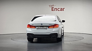 BMW 5-SERIES G30 2018