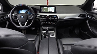 BMW 5-SERIES G30 2018