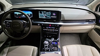 KIA CARNIVAL 2023