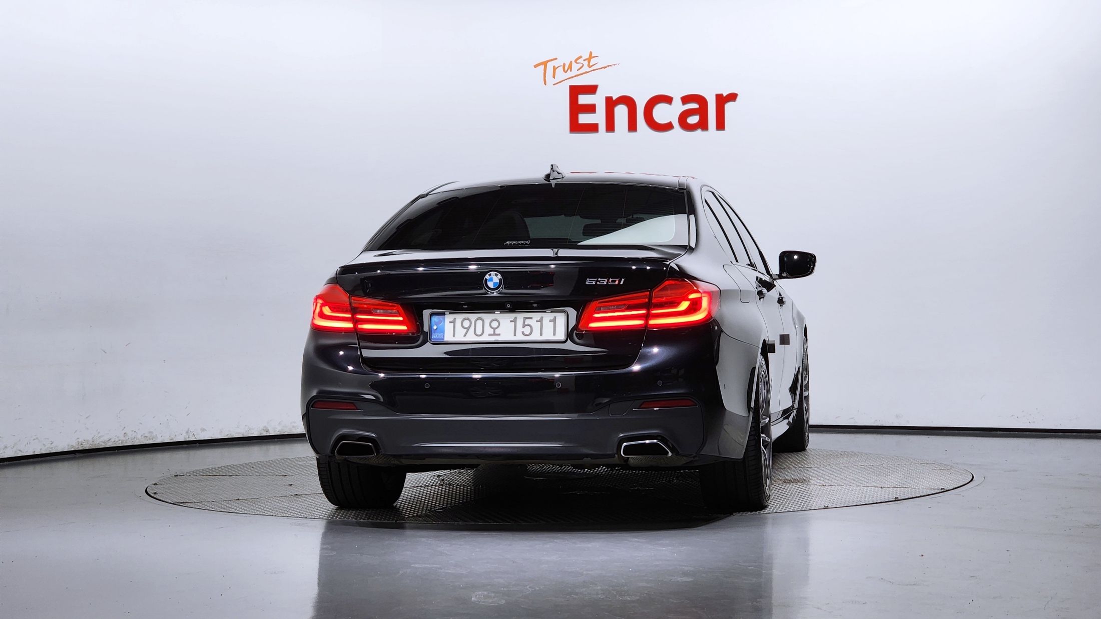 BMW 5-SERIES G30 2017