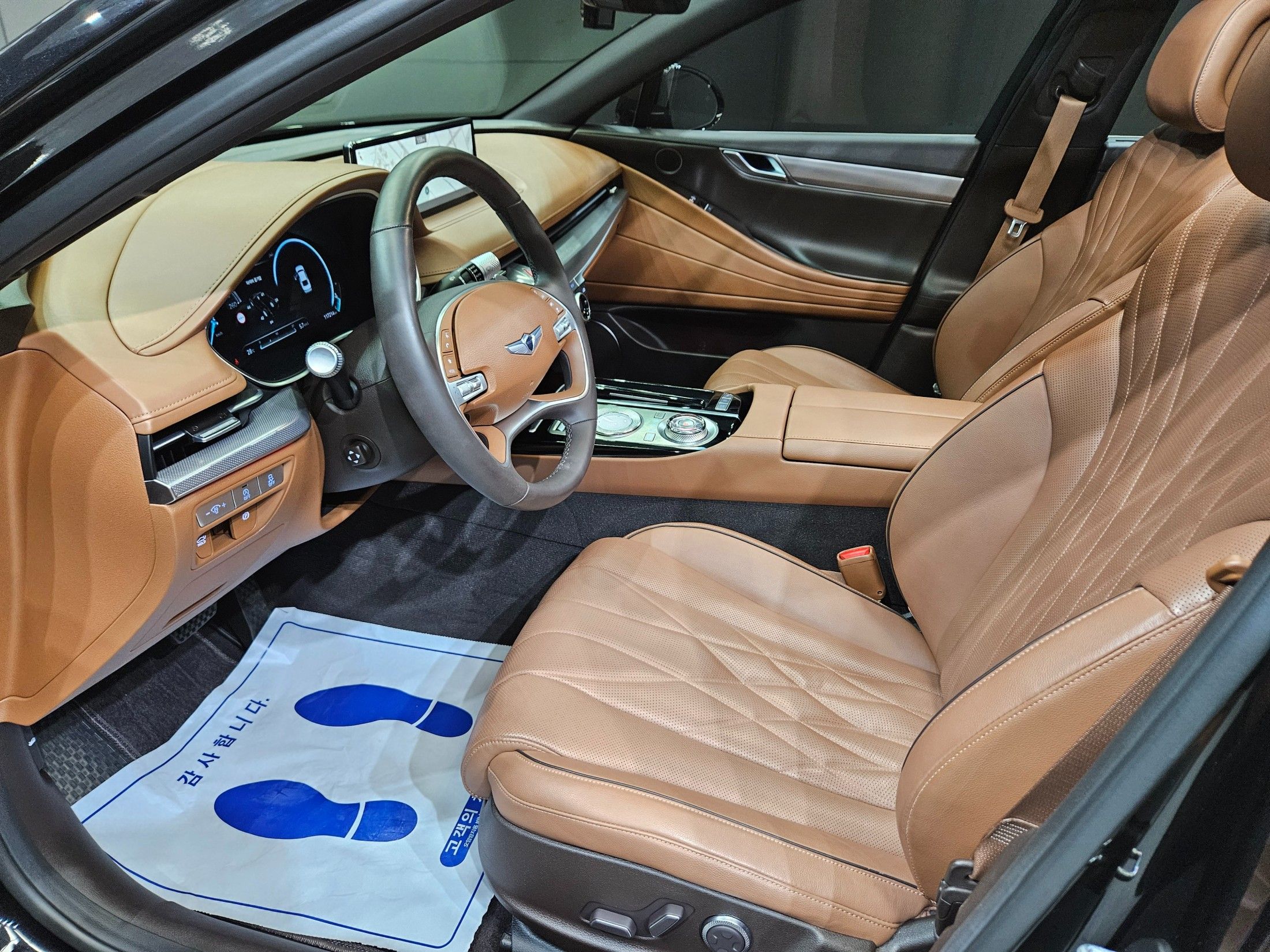 GENESIS G80 RG3 2022