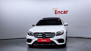MERCEDES BENZ E-CLASS W213 2017
