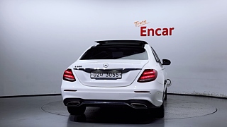 MERCEDES BENZ E-CLASS W213 2017