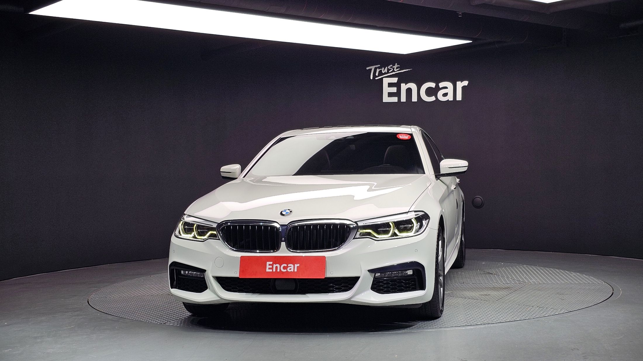 BMW 5-SERIES G30 2018