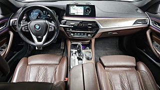 BMW 5-SERIES G30 2018