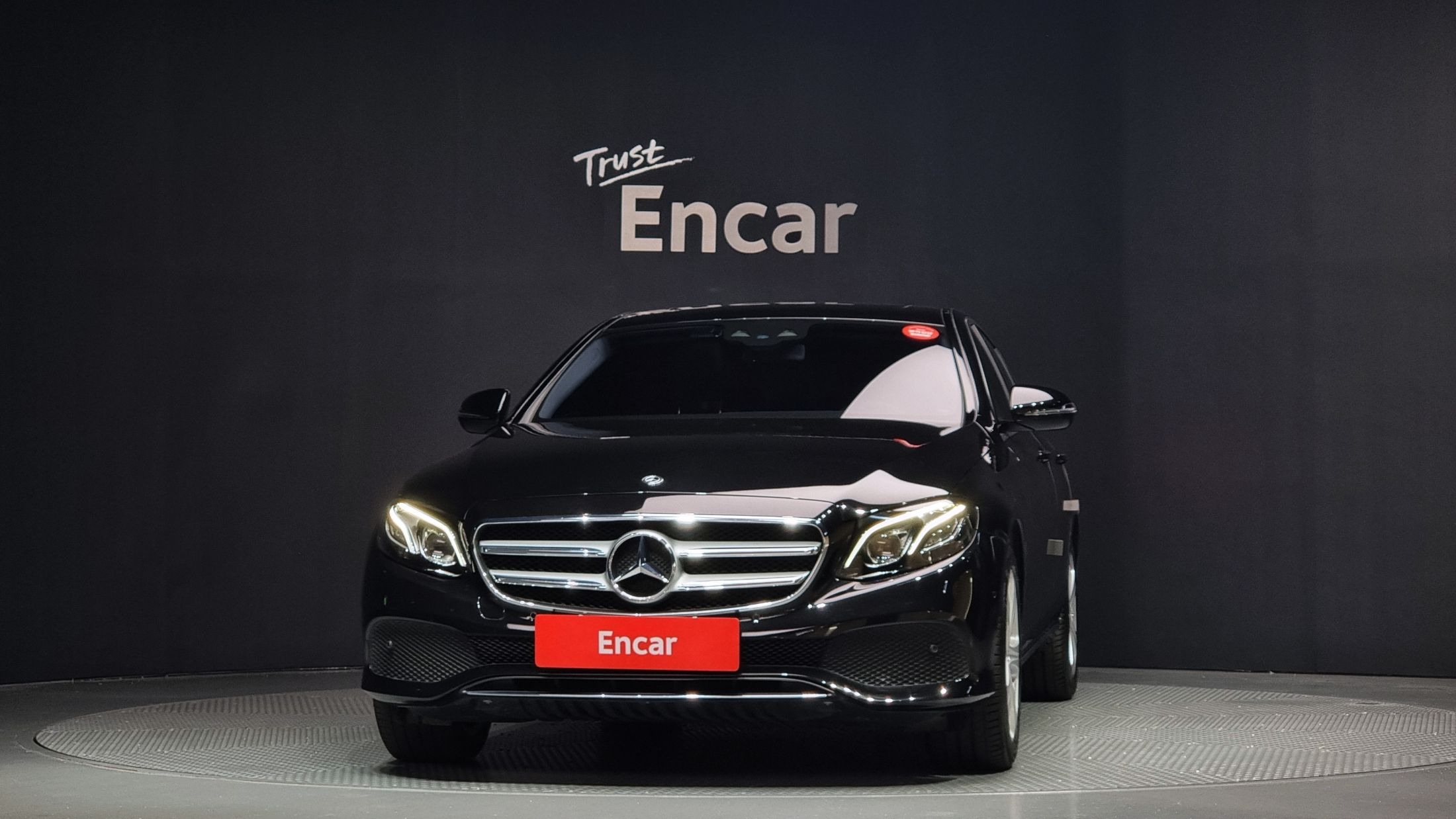 MERCEDES BENZ E-CLASS W213 2017