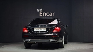 MERCEDES BENZ E-CLASS W213 2017