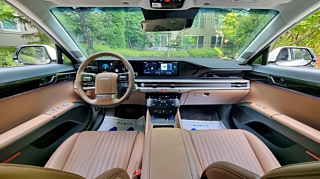 HYUNDAI GRANDEUR GN7 2025
