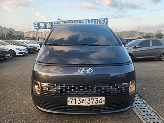 HYUNDAI STARIA 2023