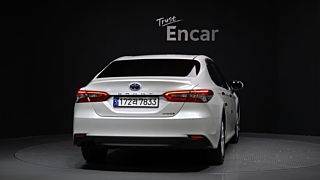 TOYOTA CAMRY XV70 2023