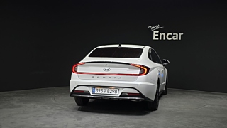 HYUNDAI SONATA HYBRID DN8 2021
