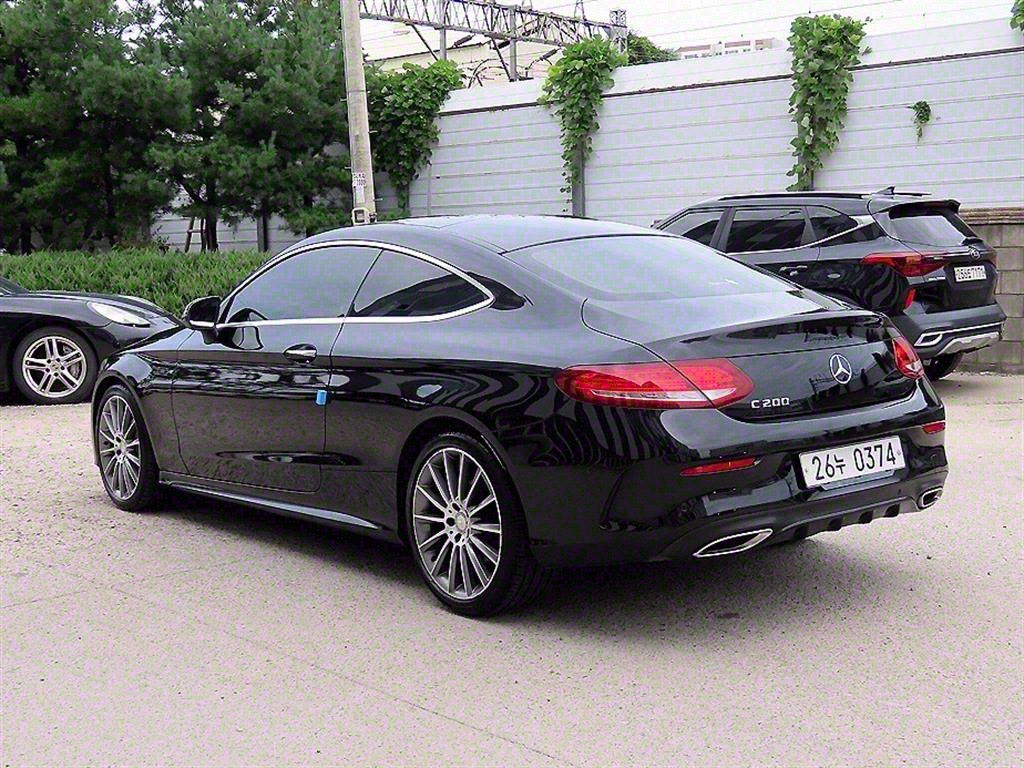 MERCEDES BENZ C-CLASS W205 2016