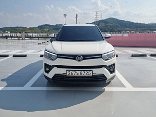 SSANGYONG TIVOLI VERY NEW 2021