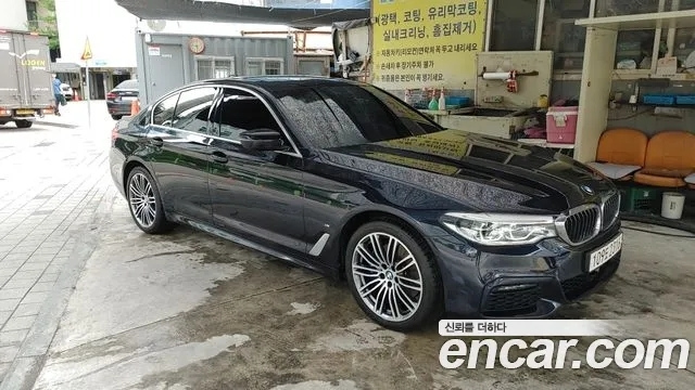 BMW 5-SERIES G30 2020