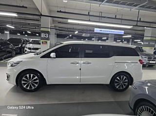 KIA CARNIVAL 2016