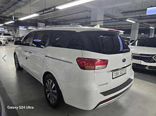 KIA CARNIVAL 2016