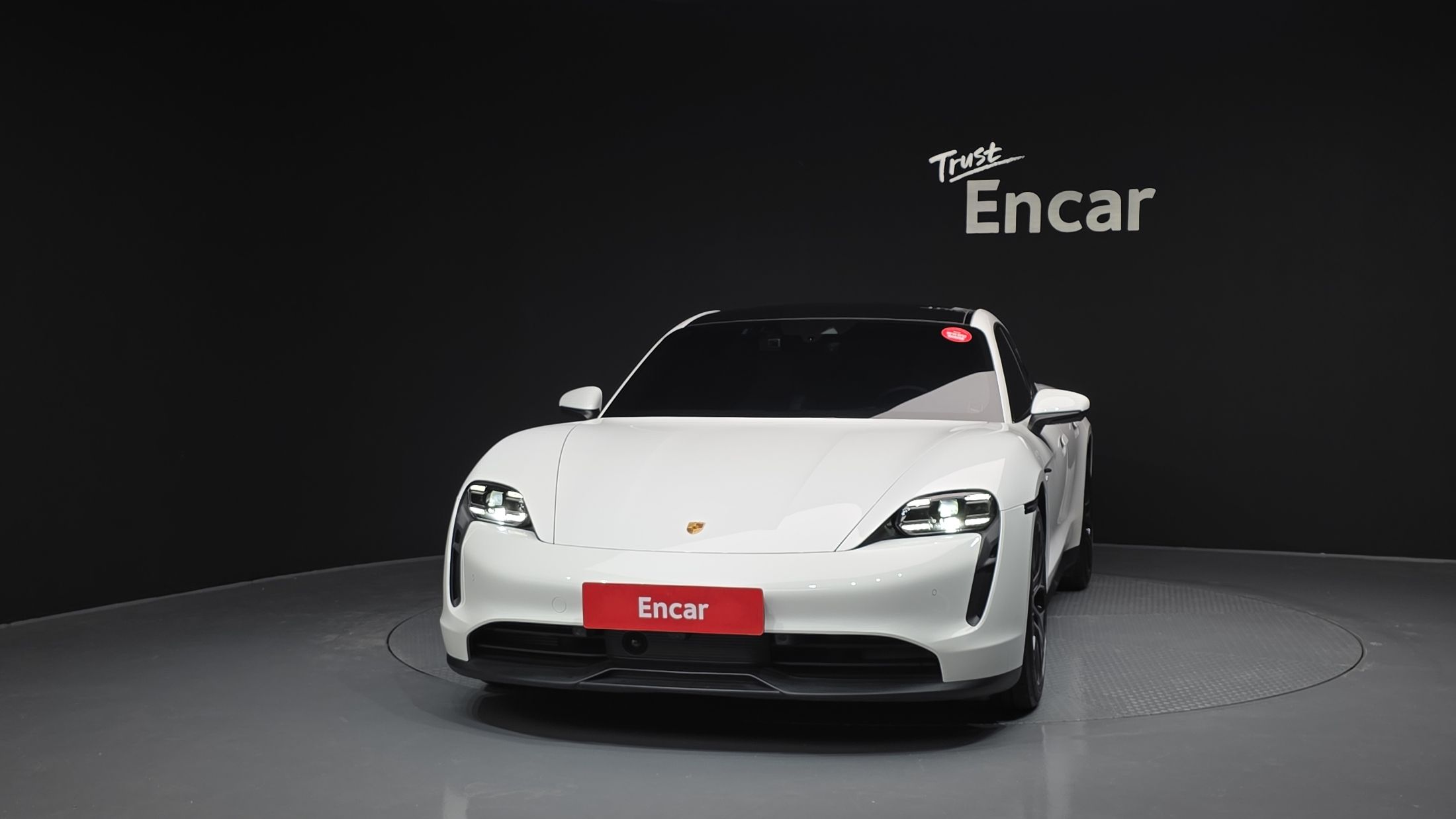 PORSCHE TAYCAN 2023