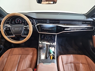 AUDI A6 C8 2023