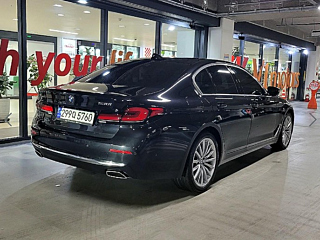 BMW 5-SERIES G30 2023