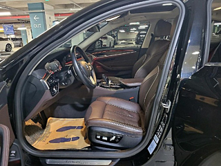 BMW 5-SERIES G30 2023