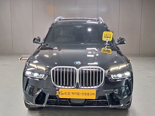 BMW X7 G07 2024