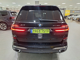 BMW X7 G07 2024