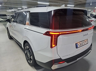KIA CARNIVAL 2025