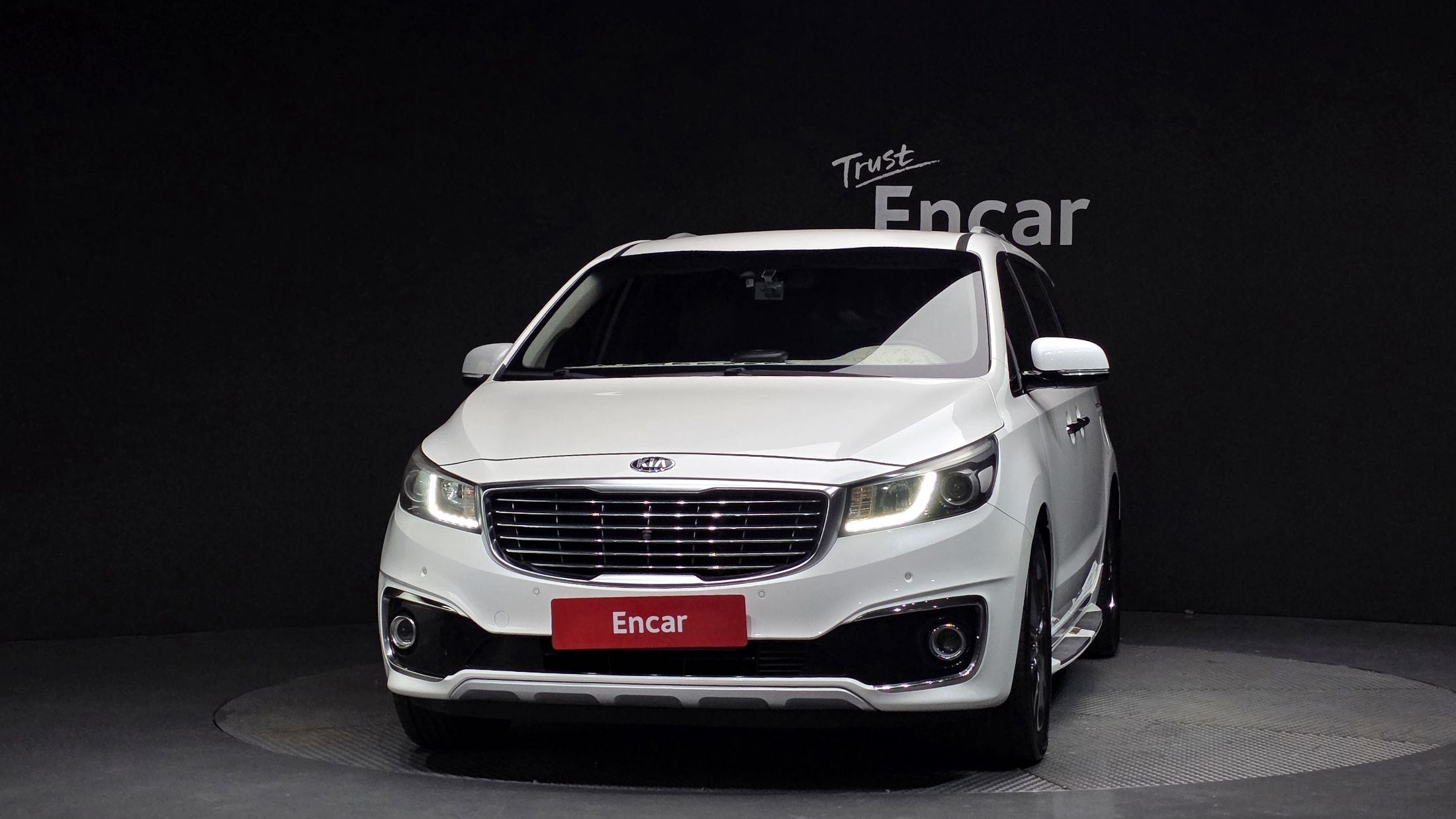 KIA CARNIVAL 2017
