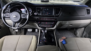 KIA CARNIVAL 2017