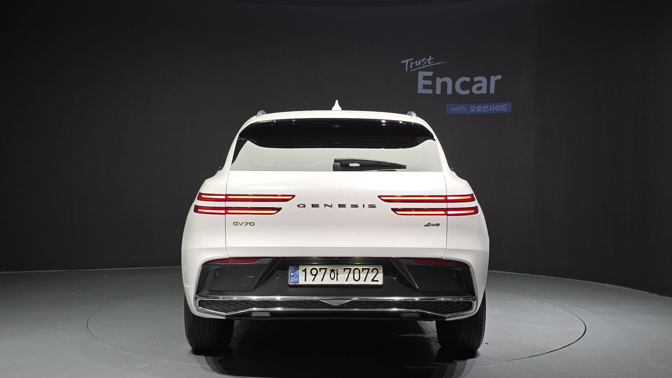 GENESIS GV70 2024