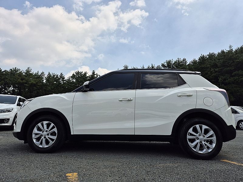 SSANGYONG TIVOLI VERY NEW 2020