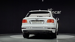 BENTLEY BENTAYGA 2018