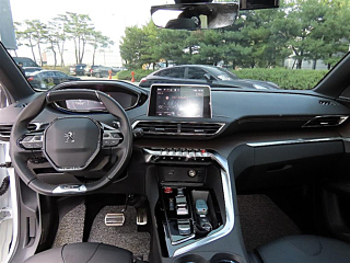 PEUGEOT 5008 2024