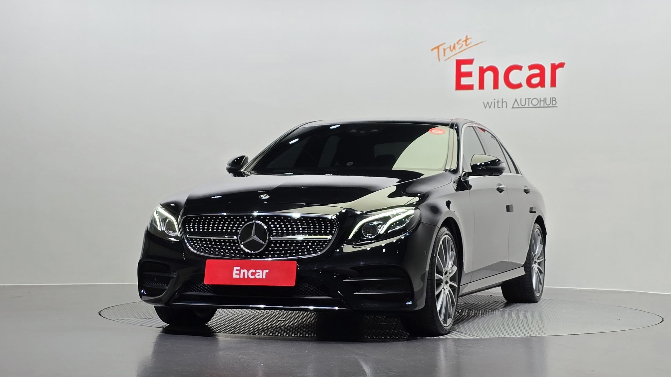 MERCEDES BENZ E-CLASS W213 2019