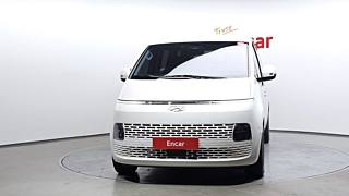 HYUNDAI STARIA 2024