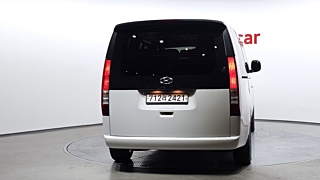 HYUNDAI STARIA 2024