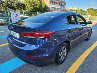 HYUNDAI AVANTE AD 2018