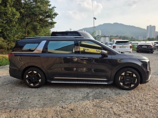 KIA CARNIVAL 2024