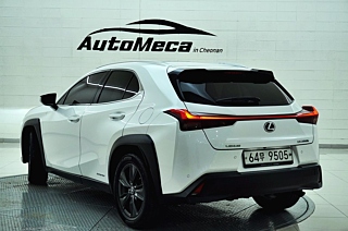 LEXUS UX250H 2019