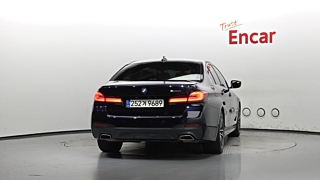 BMW 5-SERIES G30 2020