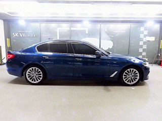 BMW 5-SERIES G30 2018