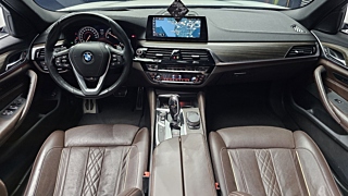 BMW 5-SERIES G30 2018