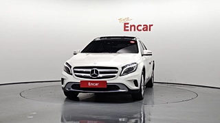 MERCEDES BENZ GLA-CLASS X156 2016