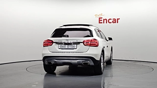 MERCEDES BENZ GLA-CLASS X156 2016