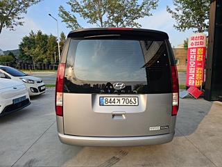 HYUNDAI STARIA 2023